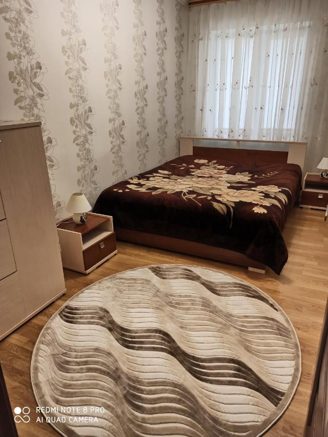 Apartment On Krainego Str 27 Slonim Екстер'єр фото